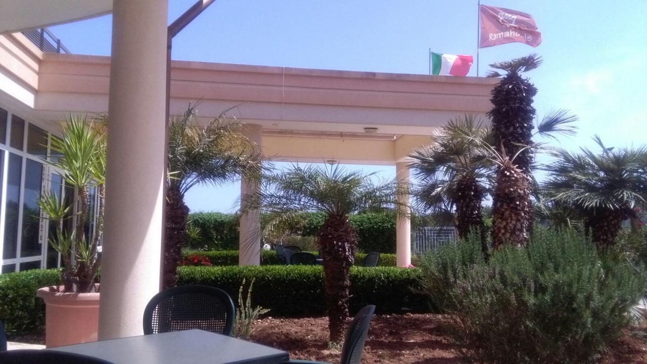 Hotel Minerva Brindisi Dış mekan fotoğraf