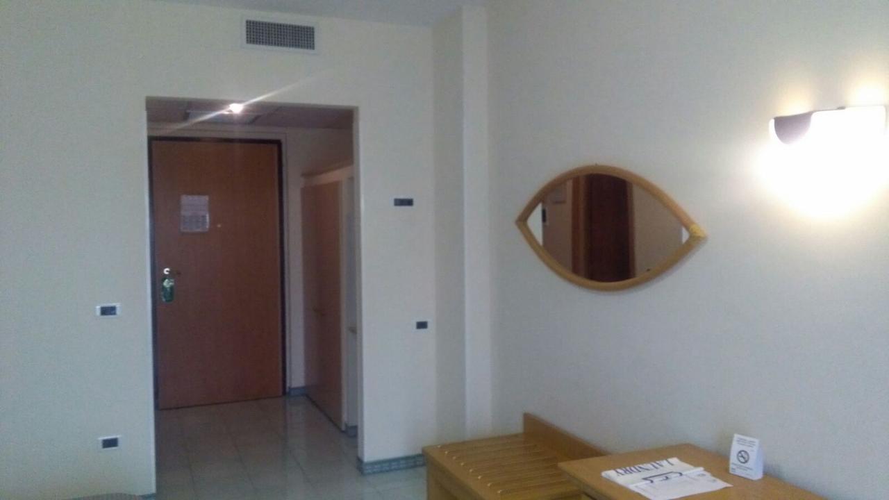 Hotel Minerva Brindisi Dış mekan fotoğraf