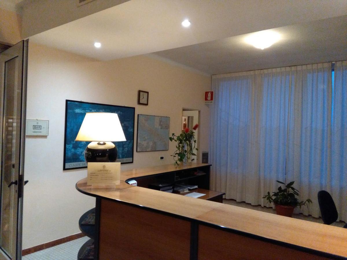 Hotel Minerva Brindisi Dış mekan fotoğraf